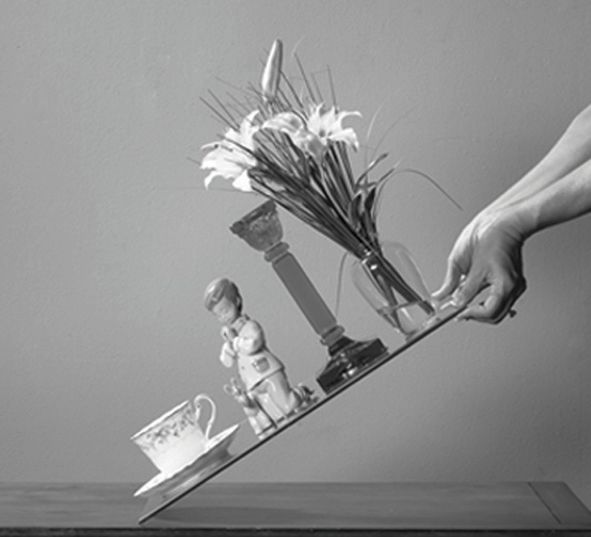 Can You Hang Things With Museum Putty?